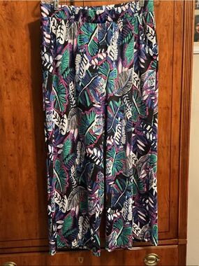 New York Laundry Wide Leg Pants in Navy, Teal & White Tropical Print